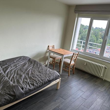 Clam，Grand Apartment In Uccle Brussel Bagian luar foto