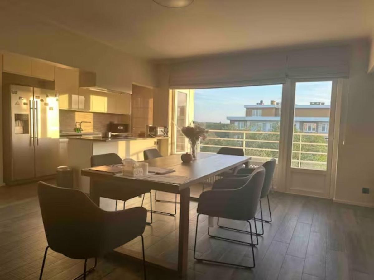 Clam，Grand Apartment In Uccle Brussel Bagian luar foto