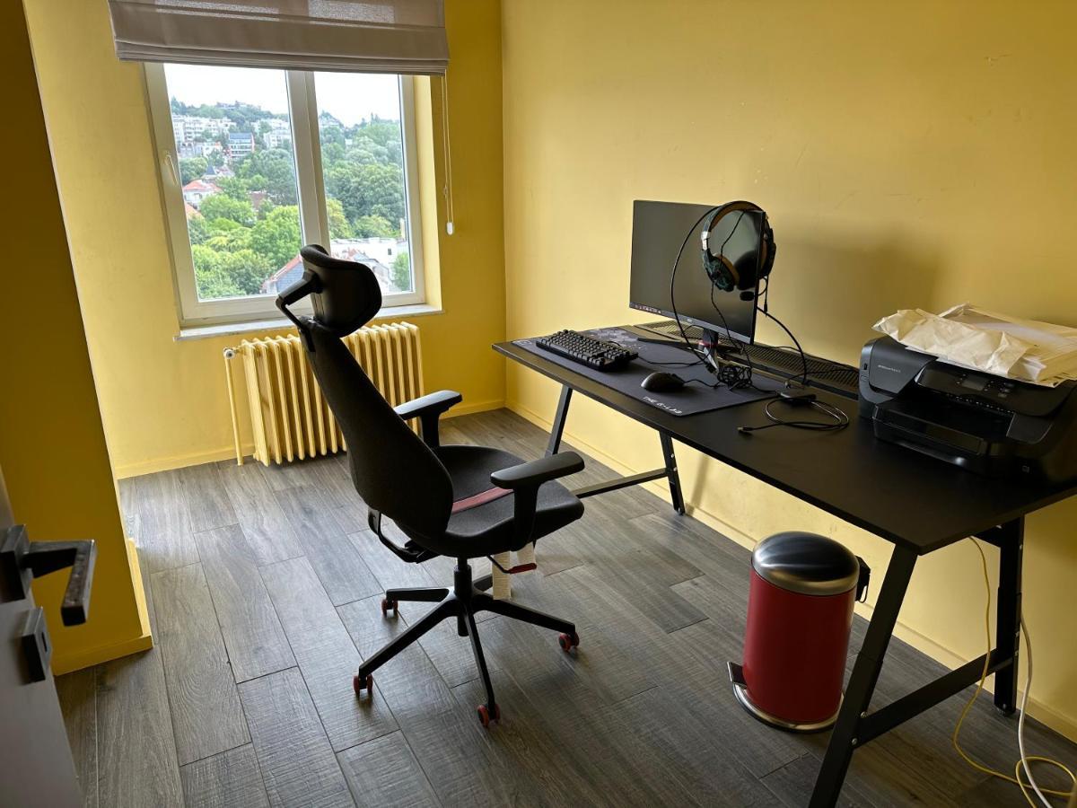 Clam，Grand Apartment In Uccle Brussel Bagian luar foto