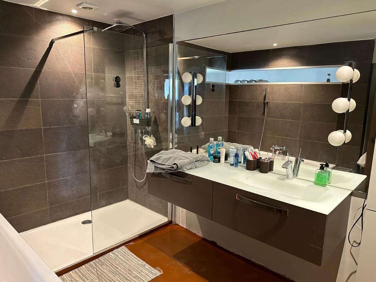 Clam，Grand Apartment In Uccle Brussel Bagian luar foto